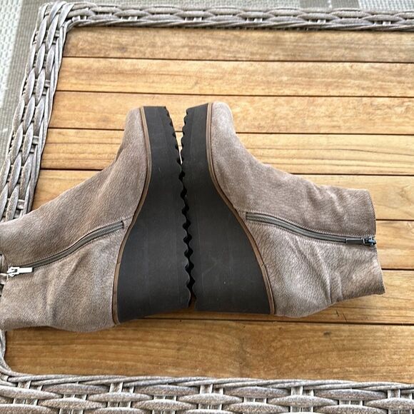 The Shoe Box Suede Wedge Ankle Boots 39 - Picture 5 of 8